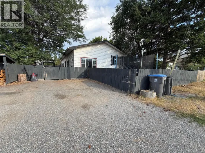 1288 Douglas Street, Merritt