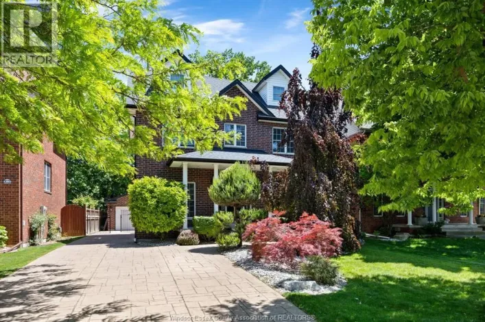 1288 LAKEVIEW, Windsor