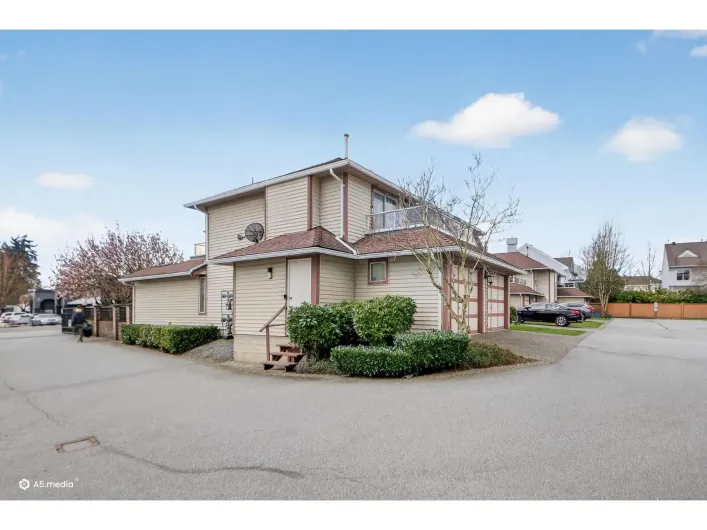 129 13725 72A AVENUE, Surrey