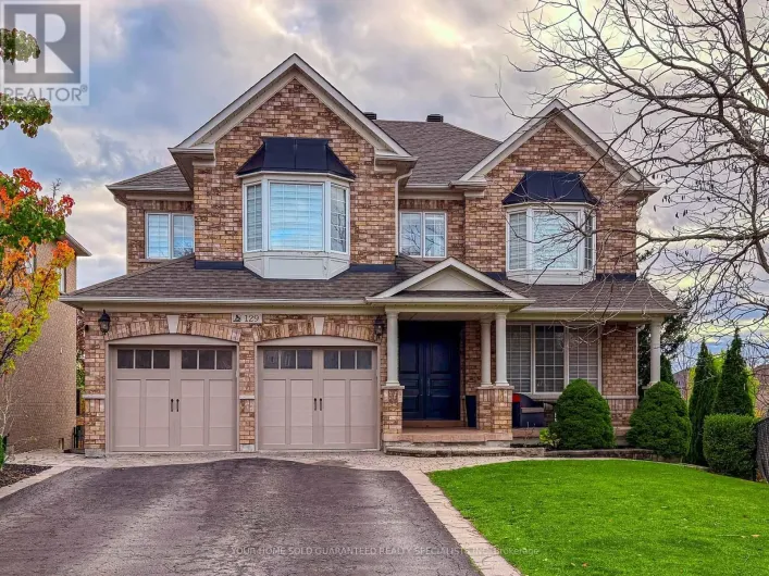 129 BARBERRY CRESCENT, Richmond Hill