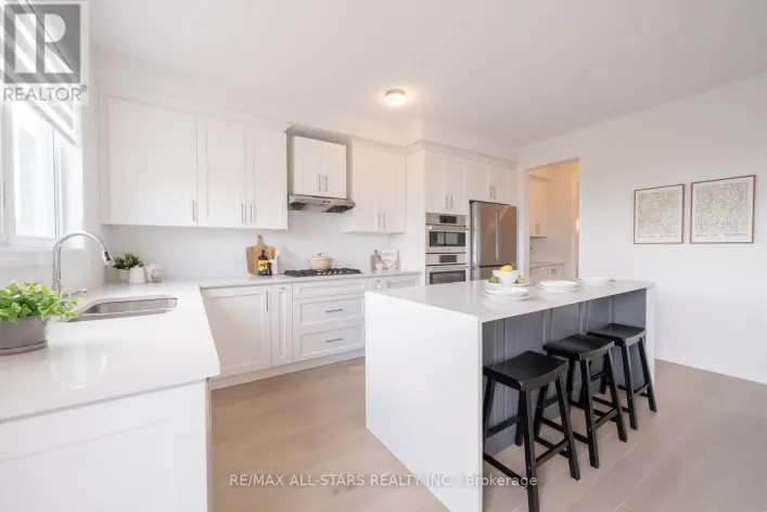 129 BUSATO DRIVE, Whitchurch-Stouffville