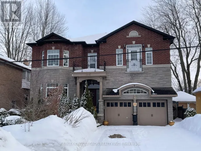 129 LAKELAND CRESCENT, Richmond Hill