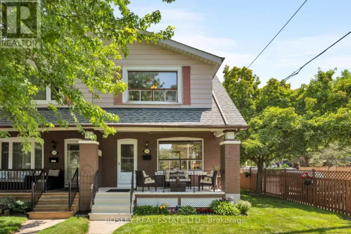 129 LINSMORE CRESCENT, Toronto