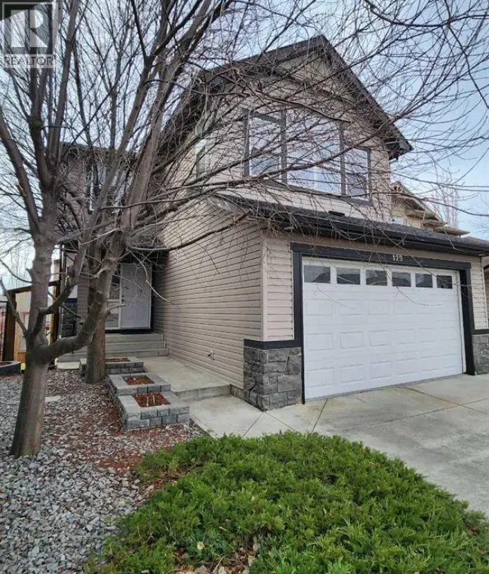 129 Pantego Bay NW, Calgary