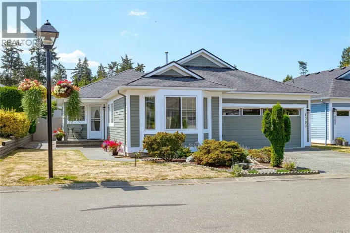 1290 Oceanside Dr, Qualicum Beach