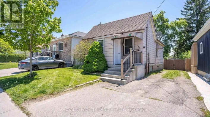 1291 TRAFALGAR ROAD, London East