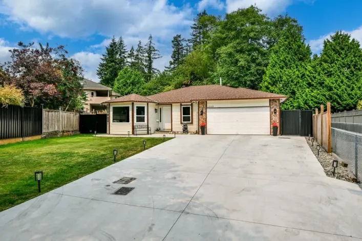 12925 65 AVENUE, Surrey