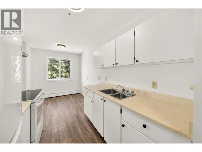 1299 Ponderosa Drive Unit# 301B, Sparwood