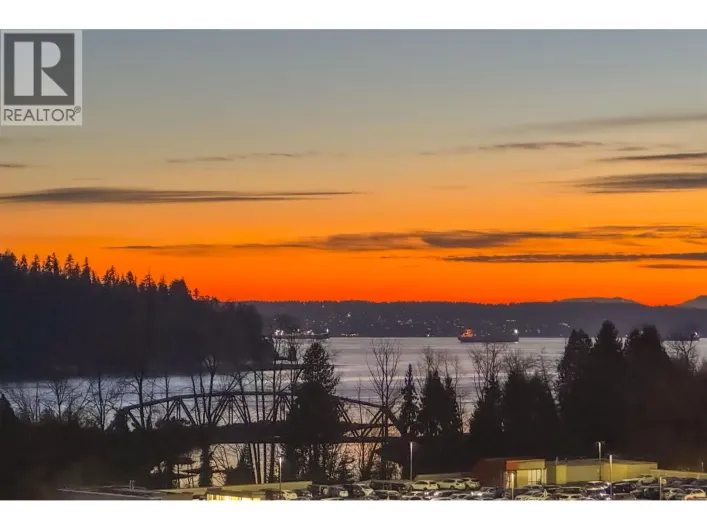 12C 338 TAYLOR WAY, West Vancouver