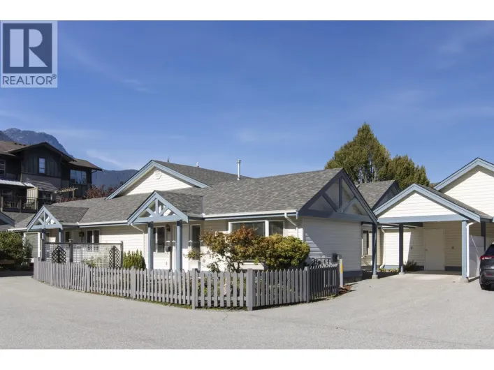 13 1201 PEMBERTON AVENUE, Squamish