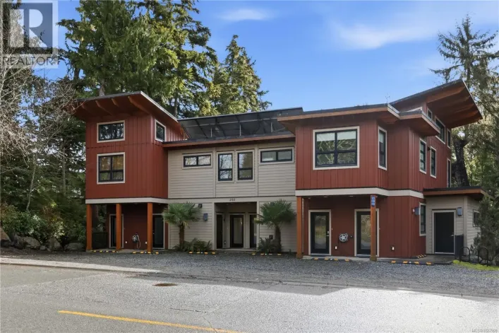 13 203 Boardwalk Blvd, Ucluelet