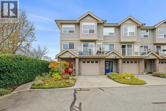 13 2475 Mansfield Dr, Courtenay