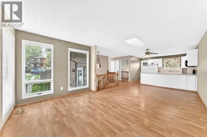 13, 336 Rundlehill Drive NE, Calgary