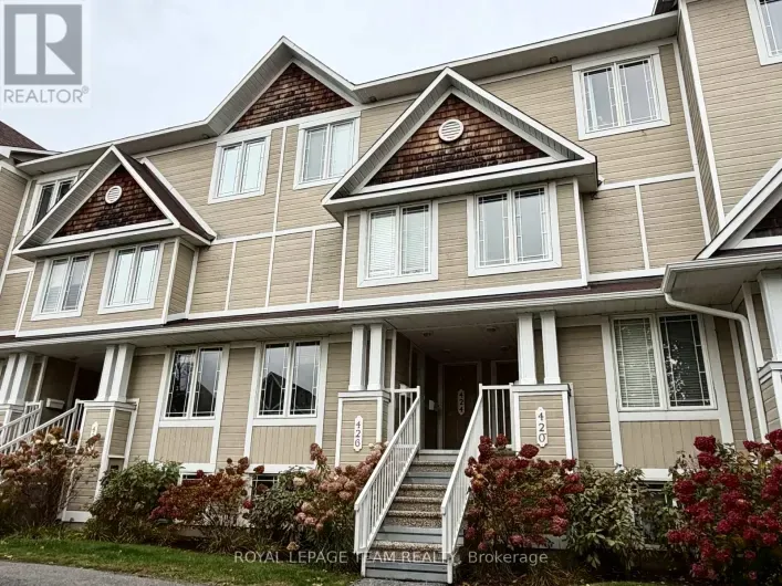 13 - 424 HILLSBORO PRIVATE, Ottawa