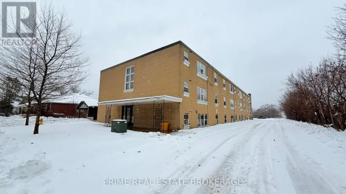 13 - 435 NELSON STREET, London East