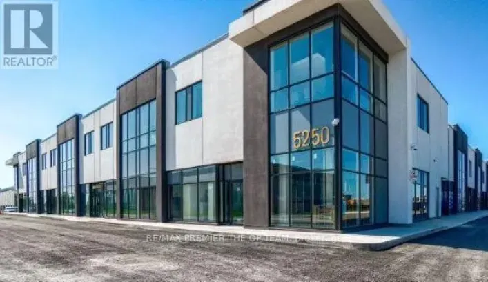 13 - 5250 SOLAR DRIVE, Mississauga