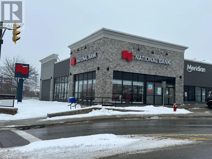 13 - 72 DAVIS DRIVE, Newmarket