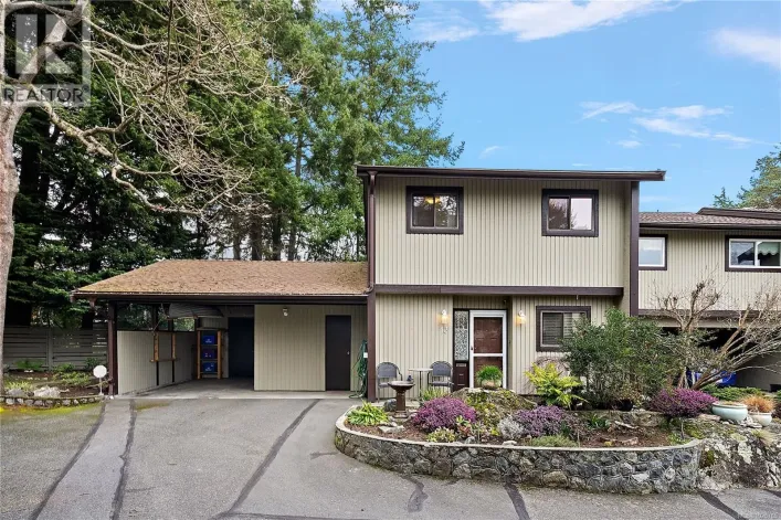 13 897 Admirals Rd, Esquimalt