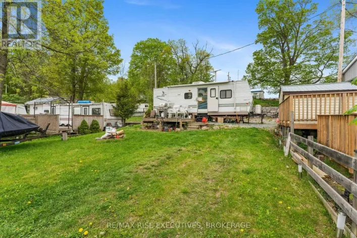 13 - 9 GLENFORD LANE, Frontenac
