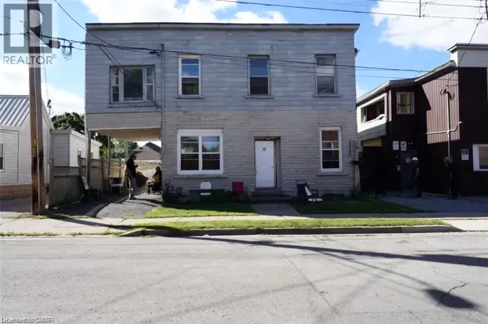 13 ALBERT Street, Welland