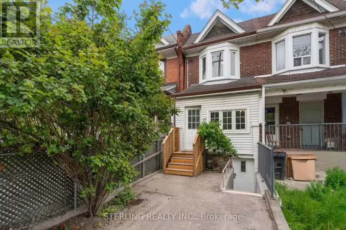 13 AUBURN AVENUE, Toronto