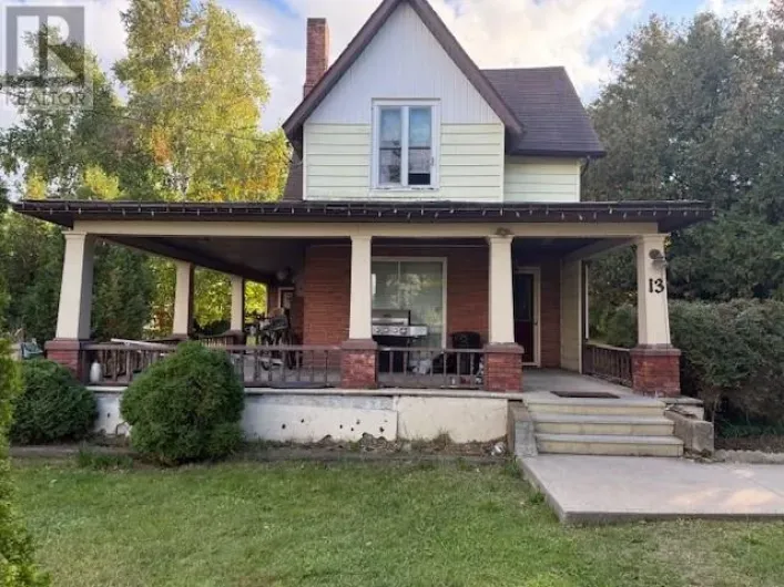 House for sale: 13 Campbell Street W, Little Current