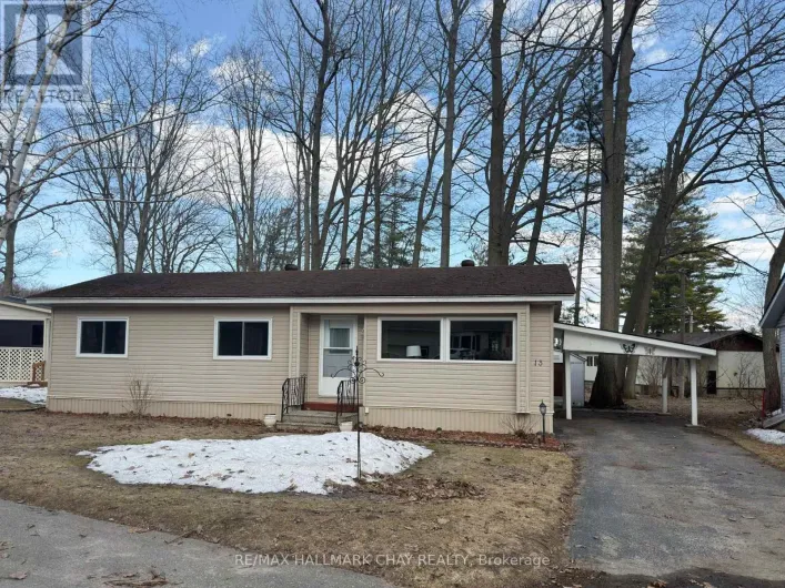 13 CARRUTHERS STREET N, Wasaga Beach
