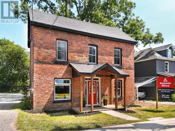 13 CHURCH STREET, Parry Sound