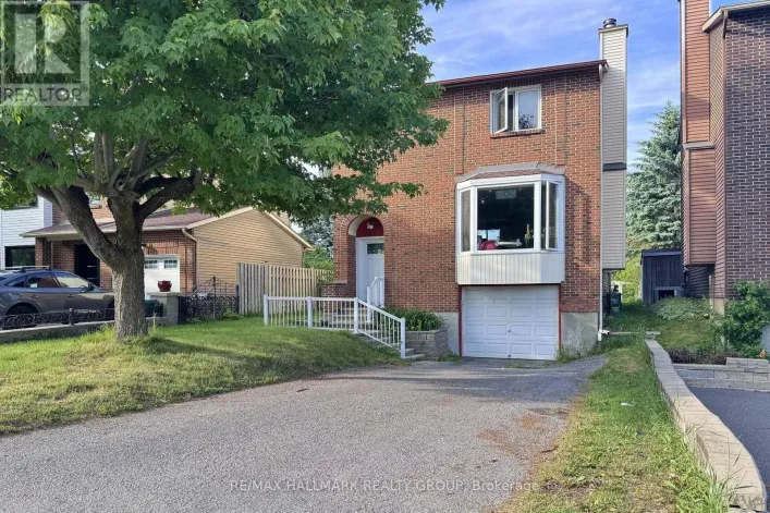 13 COOLSPRING CRESCENT, Ottawa