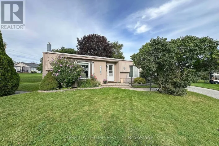 House for sale: 13 CORNERBROOK COURT, Clarington