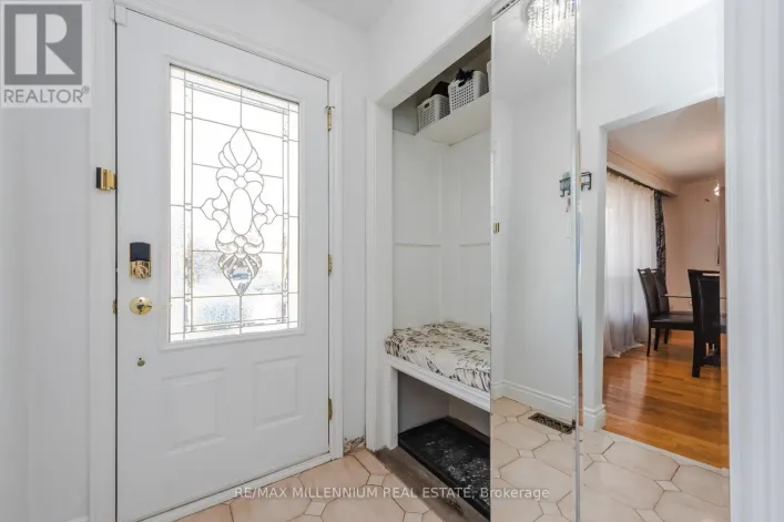 13 CUMBERLAND DRIVE, Brampton