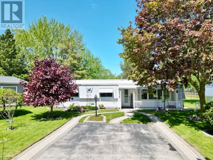 13 CYPRESS POINT CRESCENT, South Huron