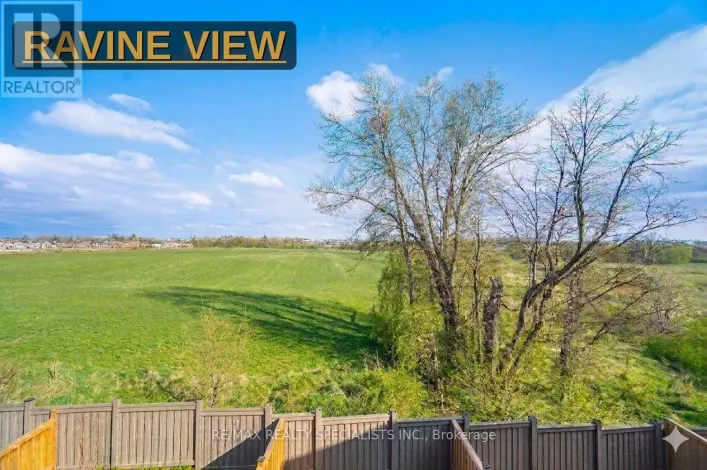 13 DALBEATTIE DRIVE N, Brampton