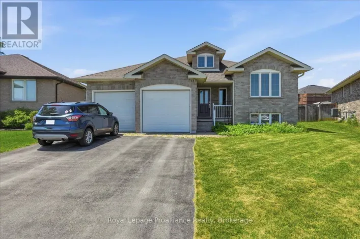 13 FREEDOM CRESCENT, Quinte West