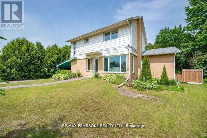13 HIGHLAND CRESCENT, Deep River