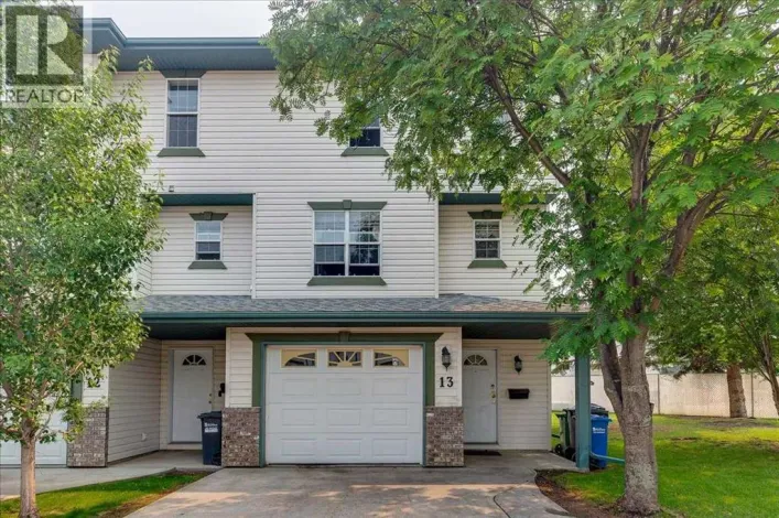 13 Kerry Wood Mews, Red Deer
