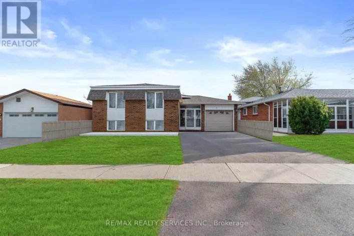 13 LINKDALE ROAD, Brampton