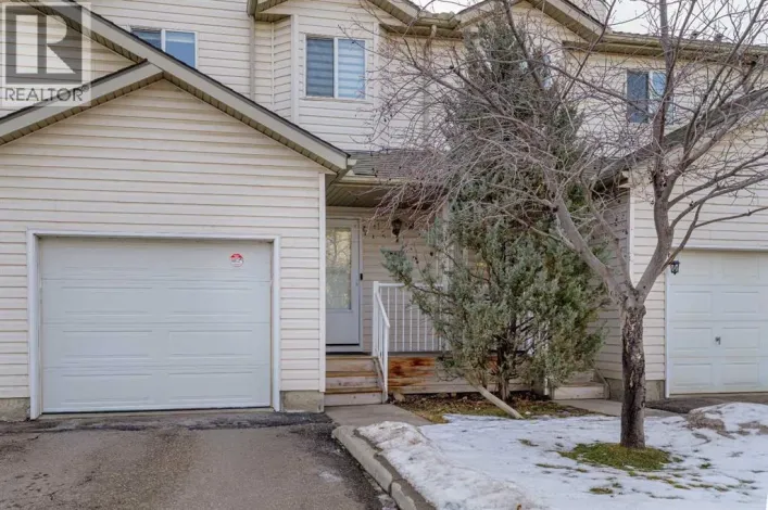 13 Mt Aberdeen Manor SE, Calgary