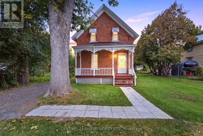 13 OAK STREET, South Glengarry