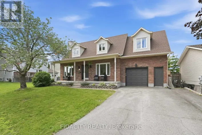 13 POOLE CREEK CRESCENT, Ottawa