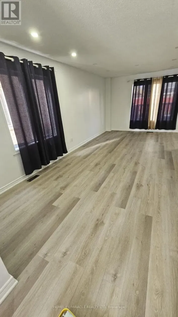 13 PRINCE CRESCENT, Brampton