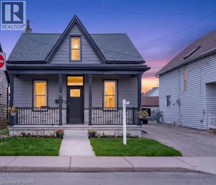 13 RICHMOND Street, Hamilton
