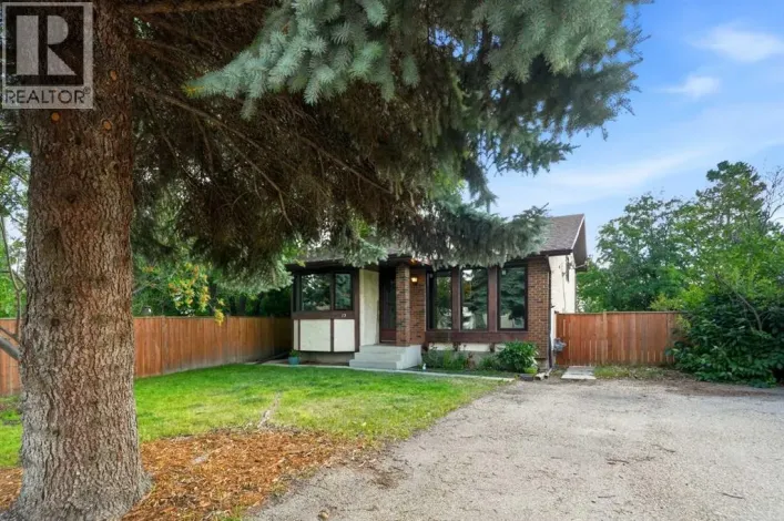 13 Spruce Drive, Lacombe