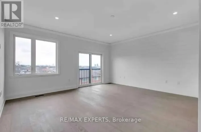 13 ST GASPAR COURT, Toronto