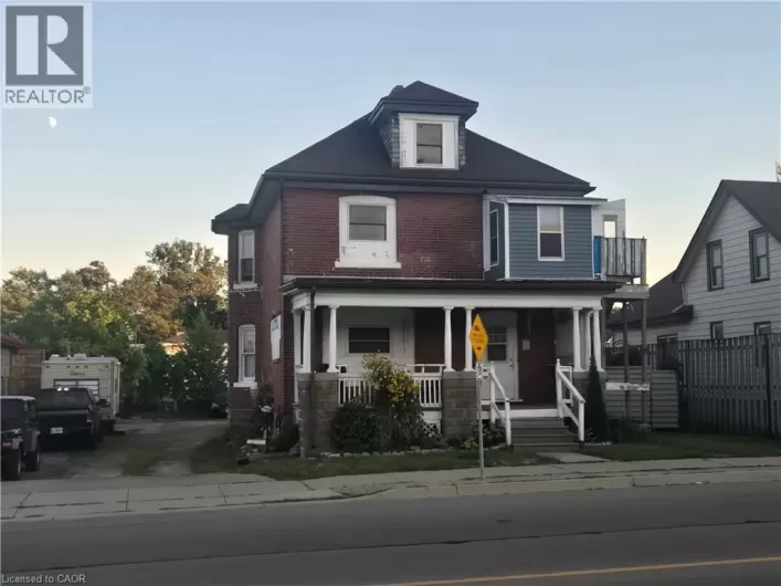 13 TALBOT Street E, Cayuga