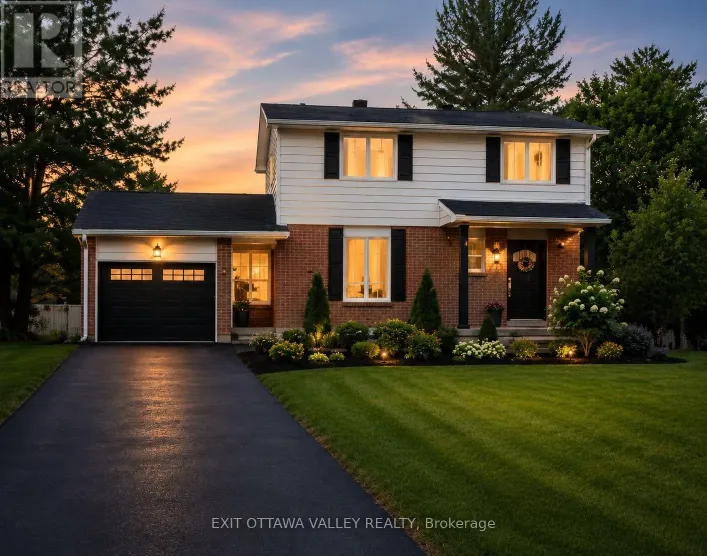 13 TAMARACK STREET, Deep River