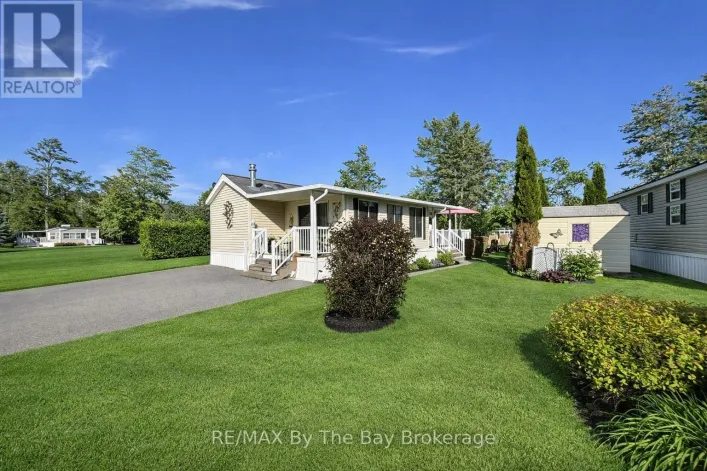 13 WHITE PINES TRAIL, Wasaga Beach