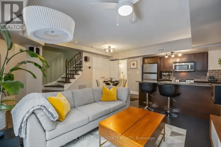 130 - 25 TURNTABLE CRESCENT, Toronto