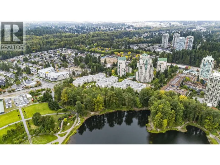130 3098 GUILDFORD WAY, Coquitlam