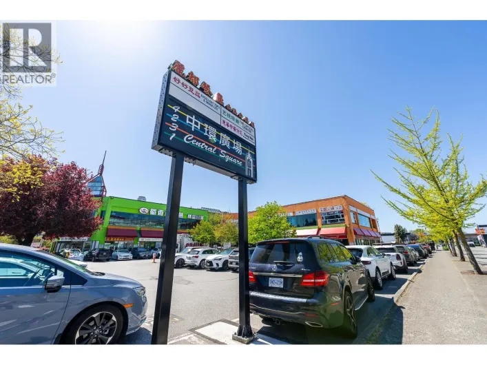 130 4231 HAZELBRIDGE WAY, Richmond